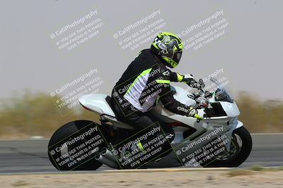 media/Mar-28-2022-Superbike Trackdays (Mon) [[b8603d0f67]]/Open Track Time/Turn 3 Inside/